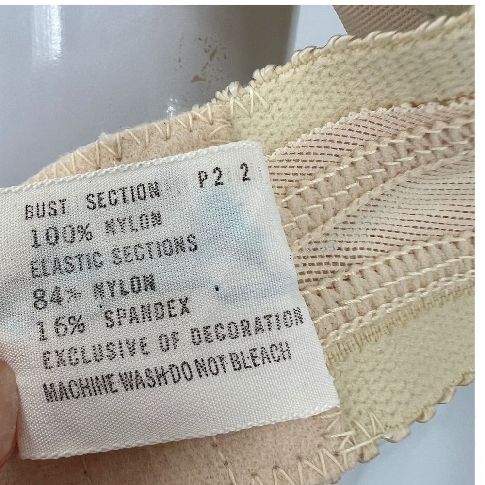 Vintage JCPenny Adonna Cross Front Bra Size 36C Style 2377 Nude Lace Bullet Bra - Picture 4 of 8